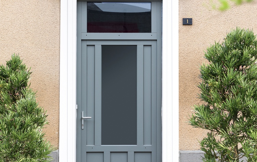 Notre gamme de porte d'entr&eacute;e en BOIS CLASSIQUE et CREATIVE CONTEMPORAINE &agrave; COZES